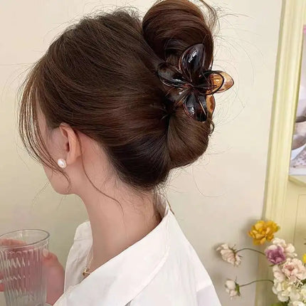 Découvrez notre collection de pinces à cheveux