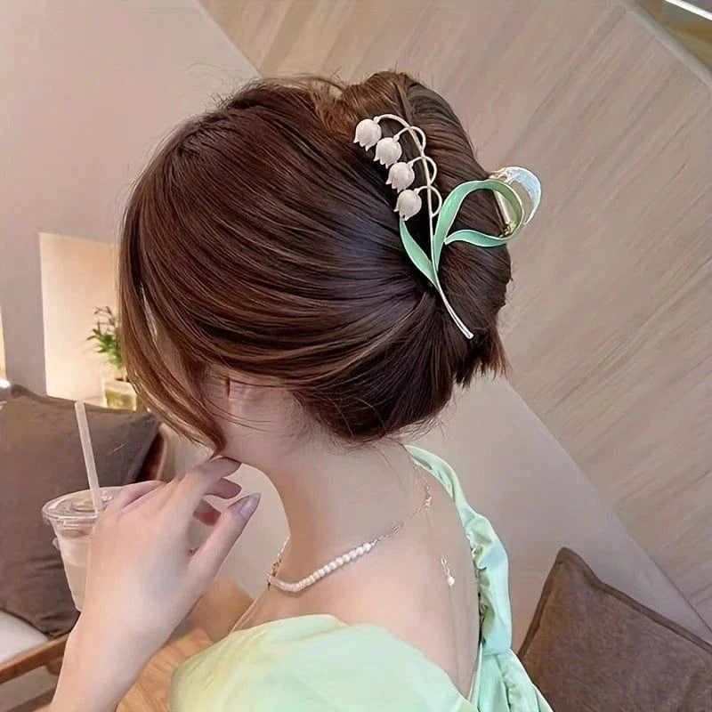 1PCS Lavender Bell Orchid Flowers Super Fairy Temperament Hair Accessories, Large Premium Feeling Scratch Clip, Autumn Hundred Shark Clip